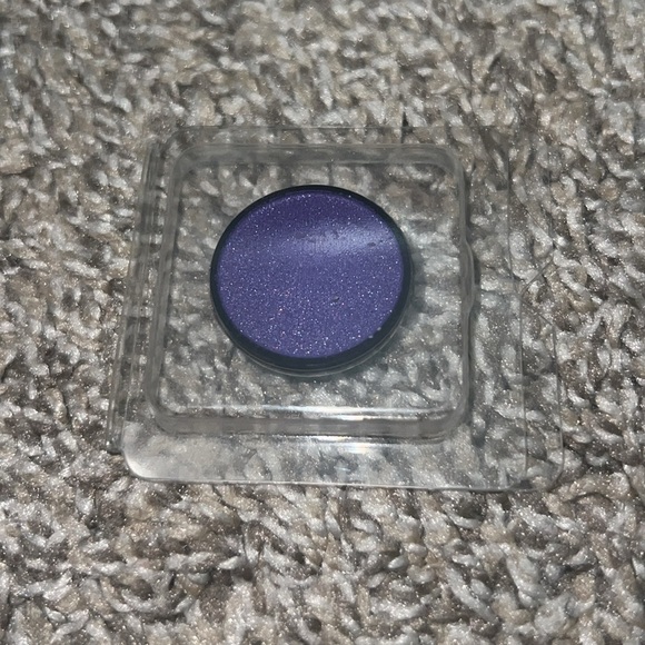 Lancome Eyeshadow Refill - Picture 1 of 5